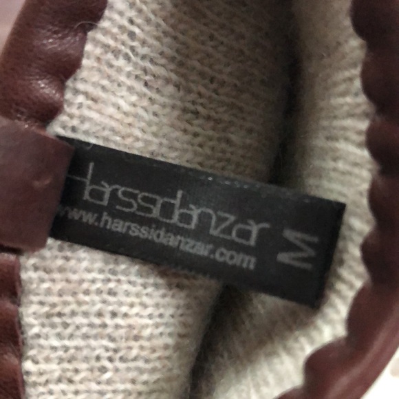 3 pairs of size medium leather driving gloves - Picture 6 of 8